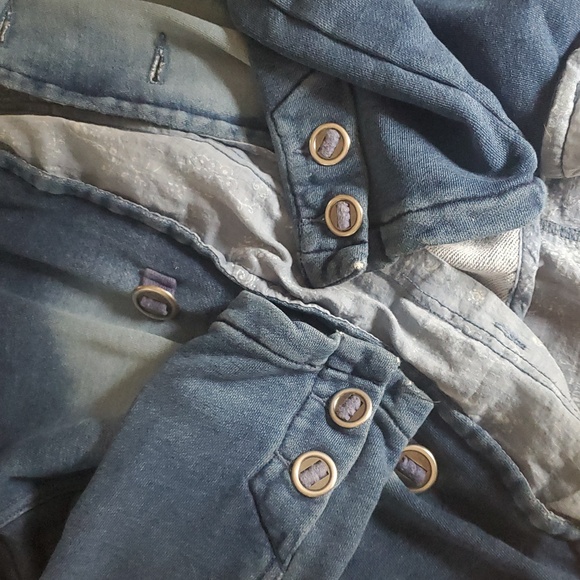 We The Free People Distressed Soft Cotton  Jean Jacket - Picture 11 of 11